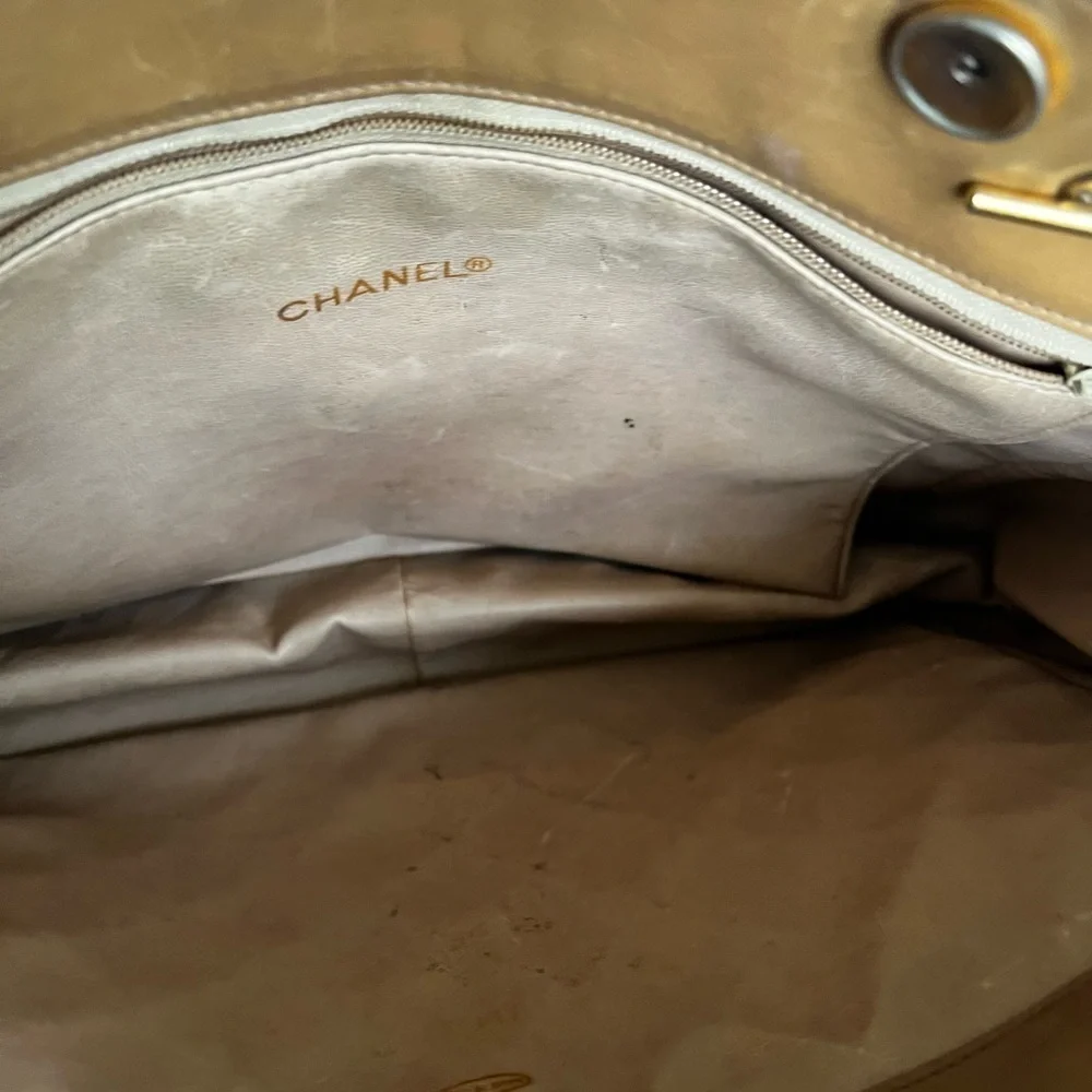 Lambskin Beige Chanel Matelasse